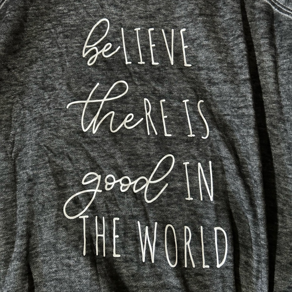 Women’s light sweatshirt